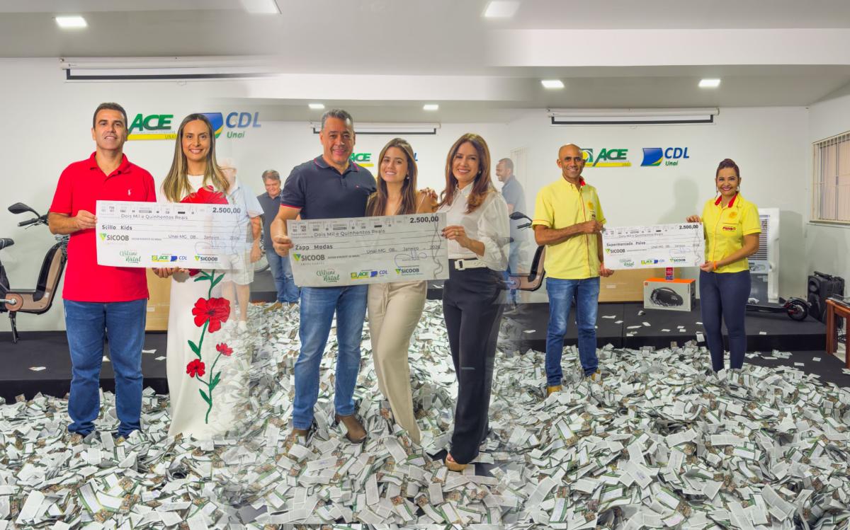 ACE/CDL realizam entrega da premiação do Concurso Vitrine de Natal 2025